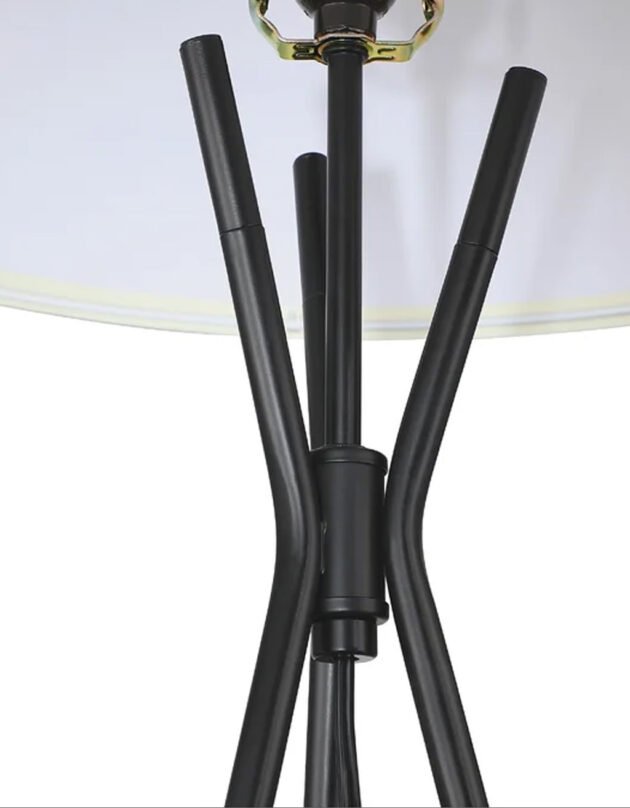 Modern floor standing lamps Pakistan