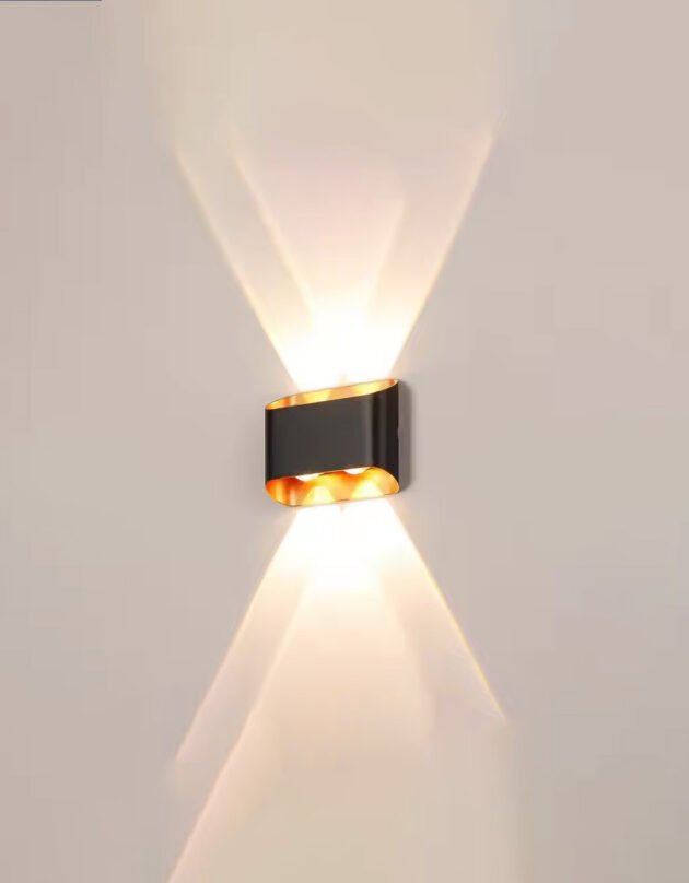 Cheap low budget up down wall light 4 led